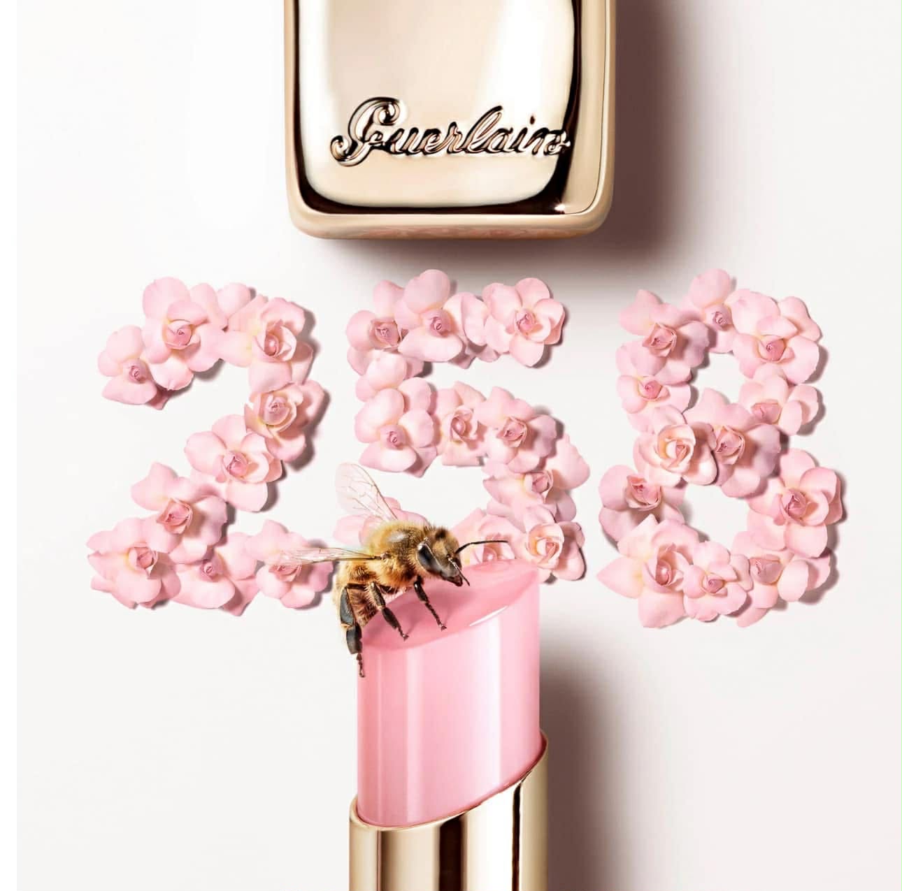 GUERLAIN  Kiss Kiss Bee Glow Hydrating Tinted Lip Balm